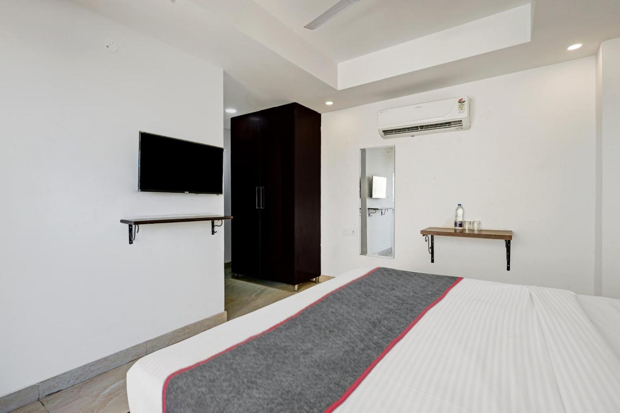 Hotel Capital O 79081 Tipsyy 007 Gurgaon Esterno foto