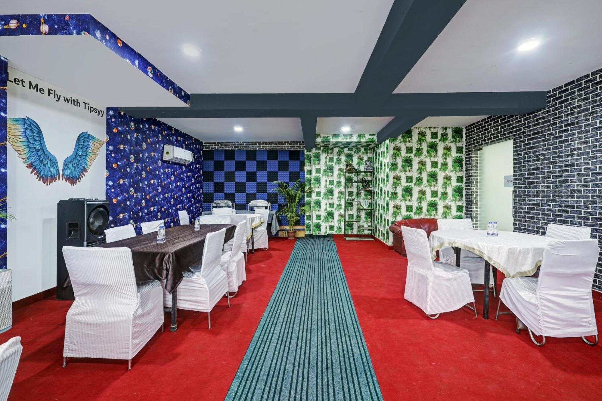 Hotel Capital O 79081 Tipsyy 007 Gurgaon Esterno foto